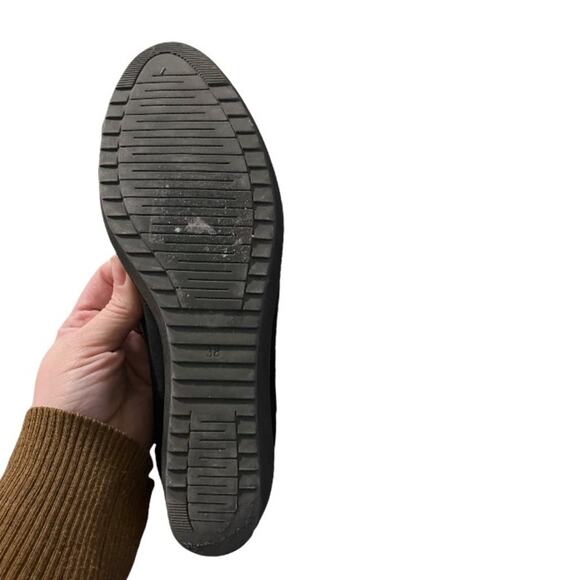 Marco Tozzi Suede Wedge Flats - Picture 5 of 6